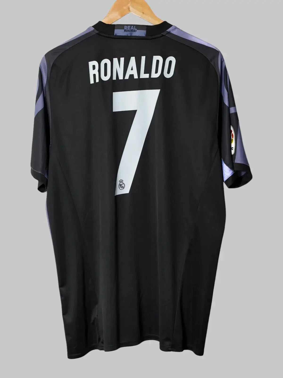 Real Madrid Third Shirt 2016/17 Ronaldo #7 (XL)