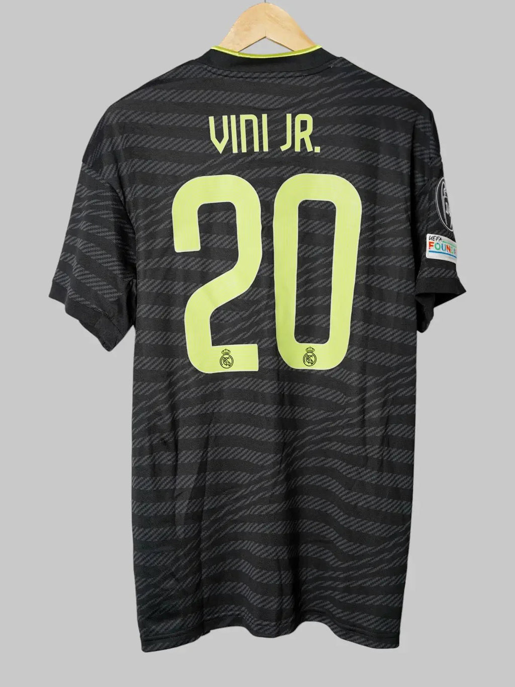 Real Madrid Third Shirt 2022/23 Vini JR. #20 (L)