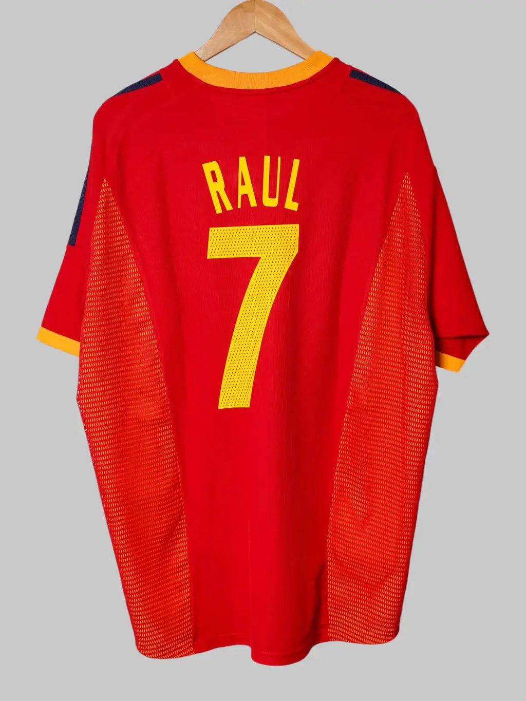 Spain Home Shirt 2002/4 Raul #7 (XL)