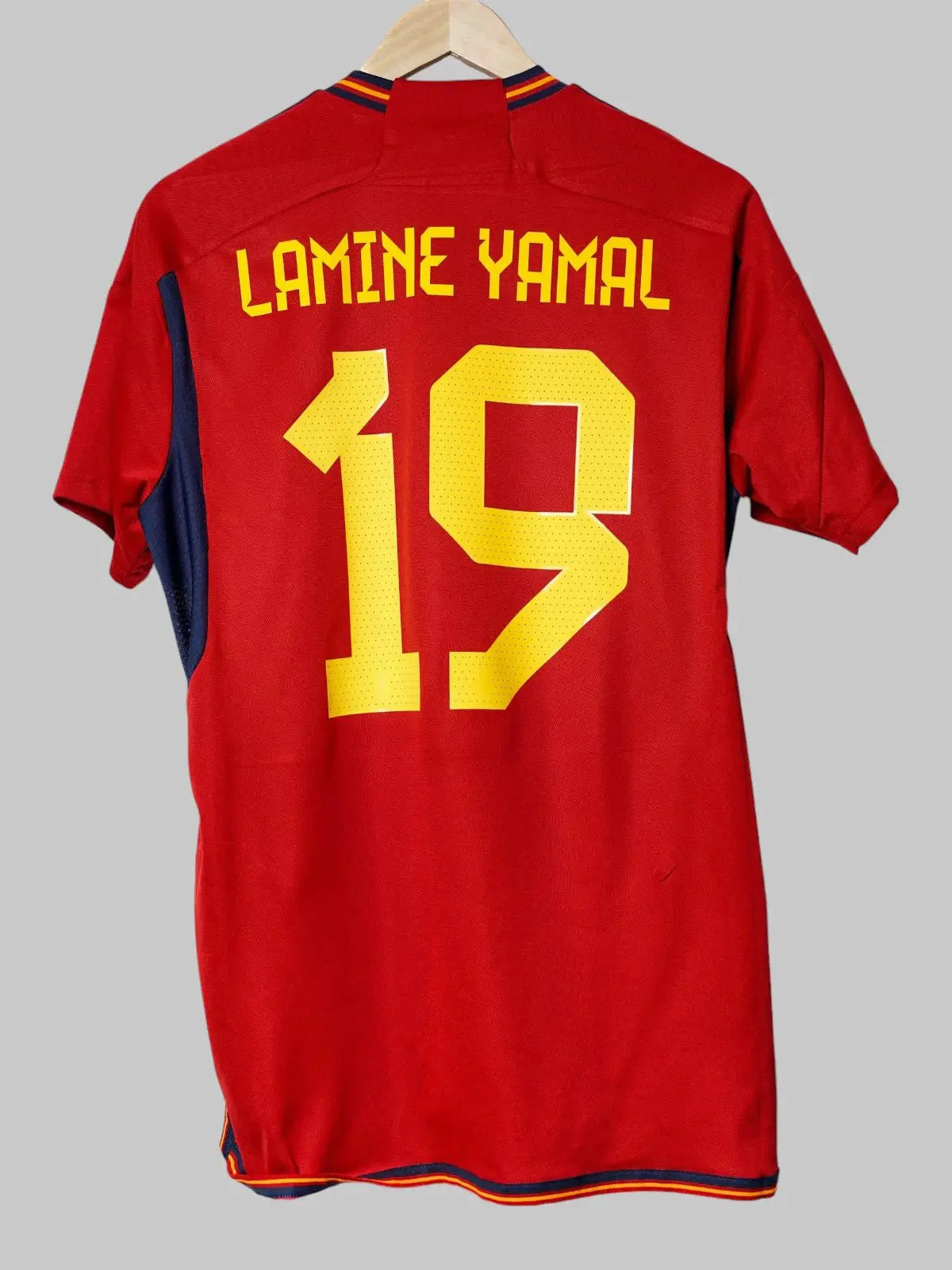 Spain Home Shirt 2022/23 Lamine Yamal #19 (L)