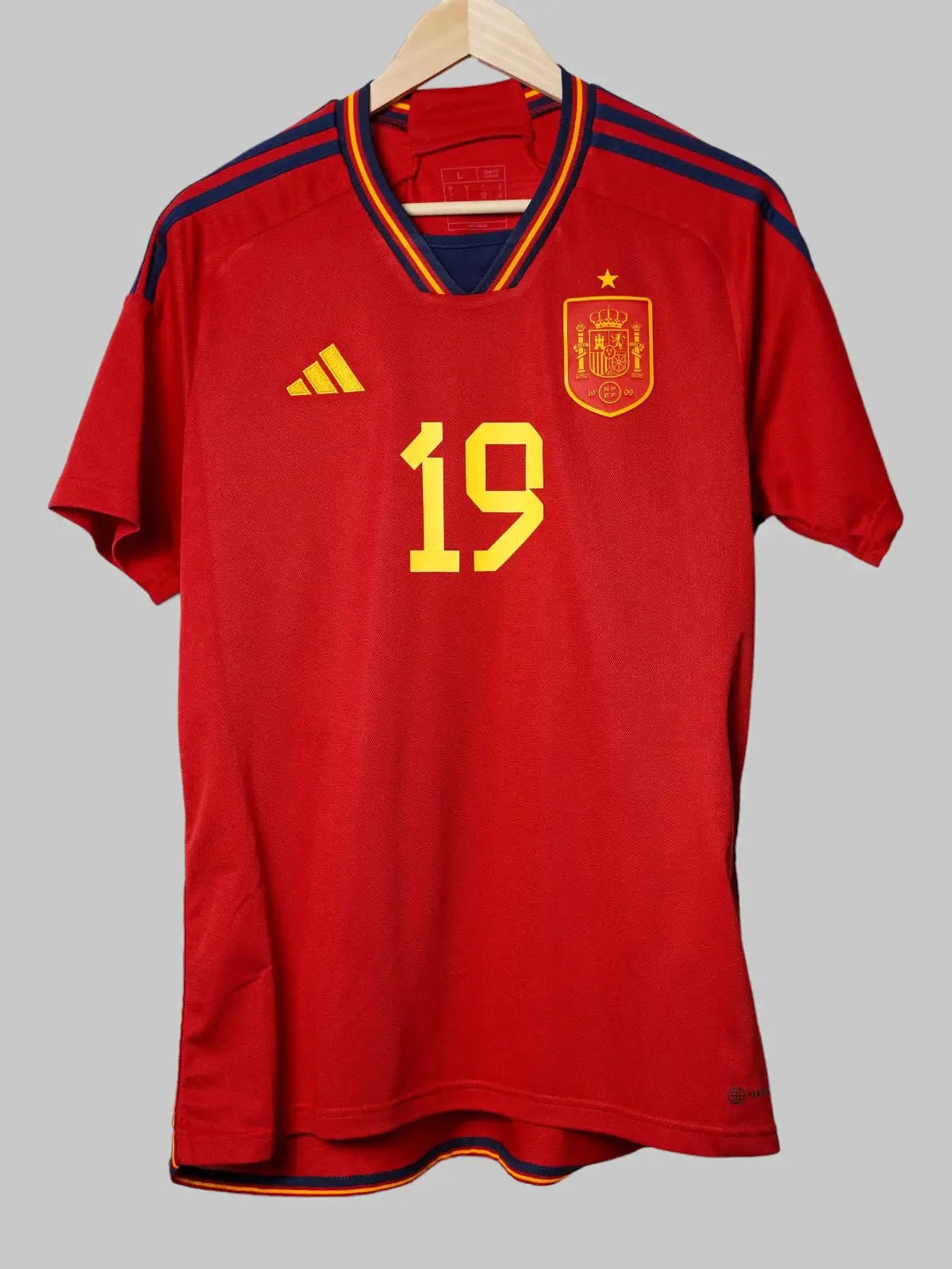 Spain Home Shirt 2022/23 Lamine Yamal #19 (L)